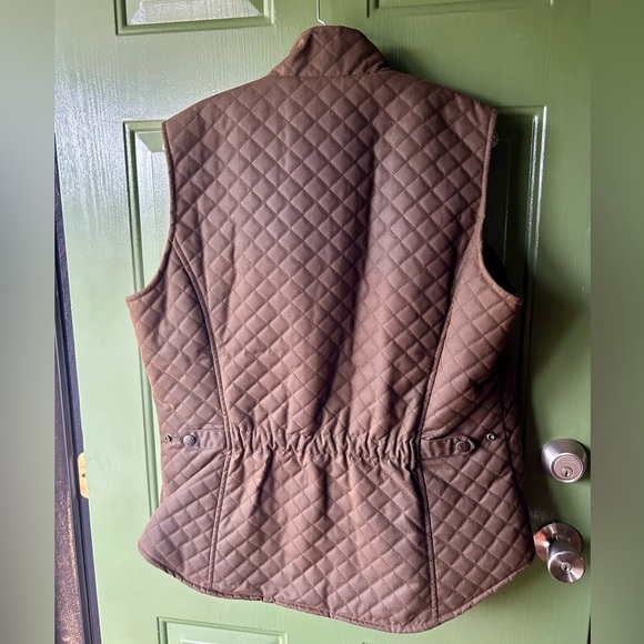 Outback Trading Co. Women’s Quilted Vest - Picture 3 of 10